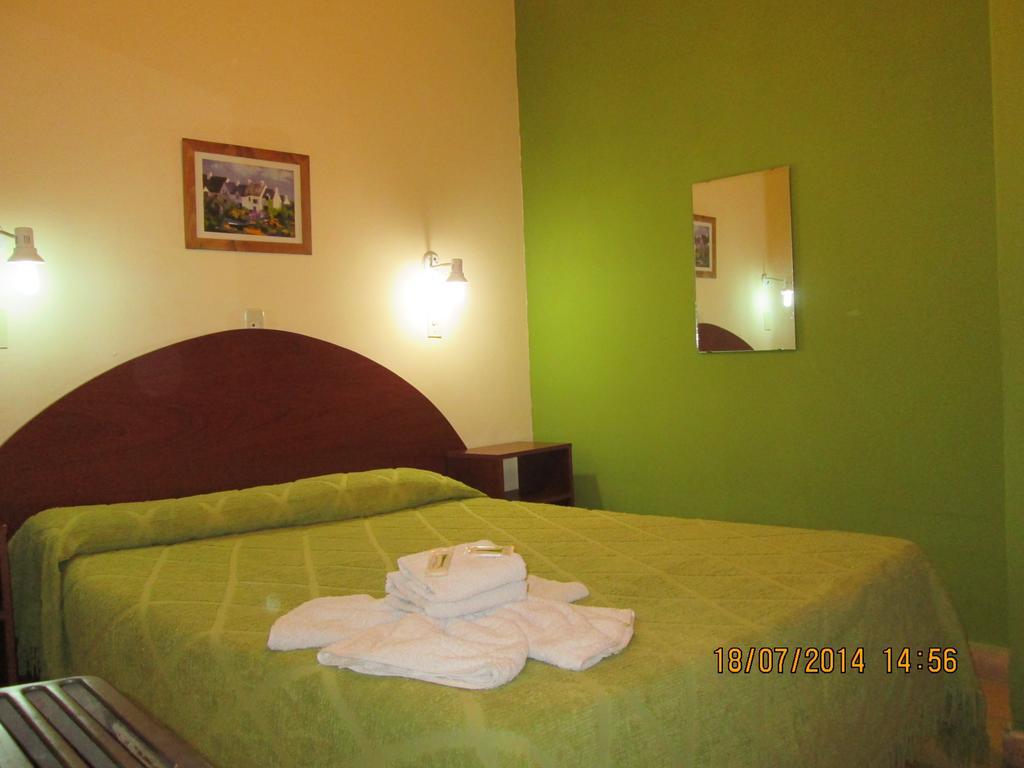 Nuevo Hotel Belgrano San Nicolás de los Arroyos Kültér fotó