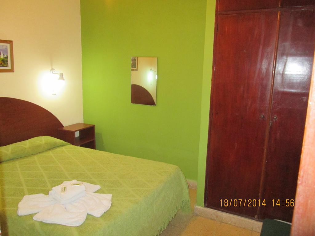 Nuevo Hotel Belgrano San Nicolás de los Arroyos Kültér fotó